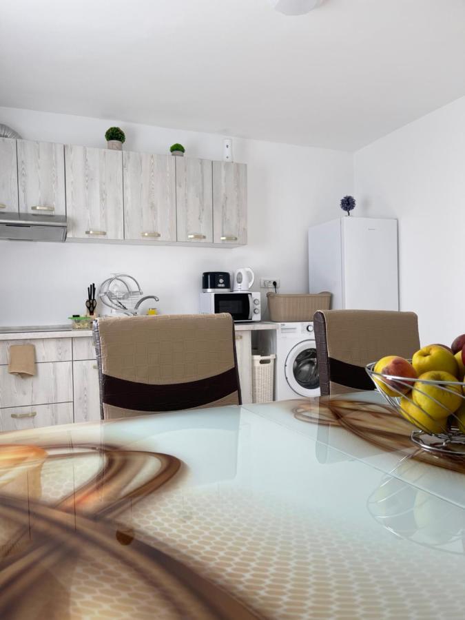 Bymandu Διαμέρισμα Corbu  Εξωτερικό φωτογραφία